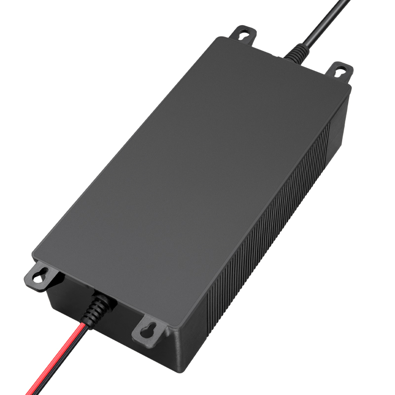 25.2V7A美規(guī)鋰電池充電器 IP67防水灌膠