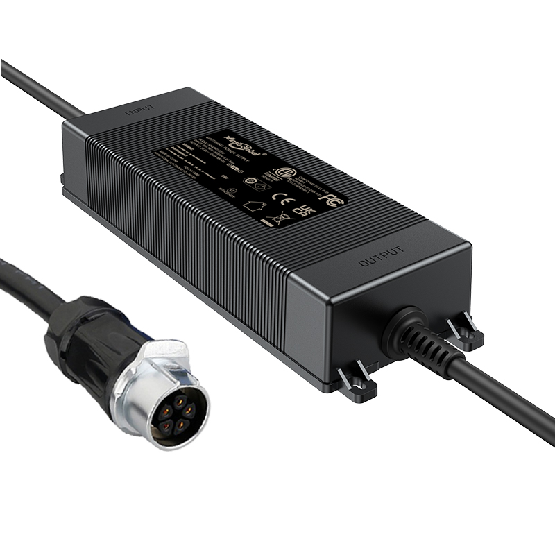 29.4V12A大功率鋰電池充電器戶外電動割草機(jī)IP67防水充電器